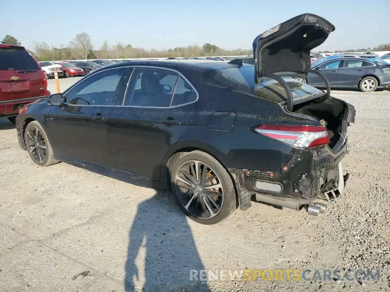 2 Photograph of a damaged car 4T1B61HK1KU760898 TOYOTA CAMRY 2019