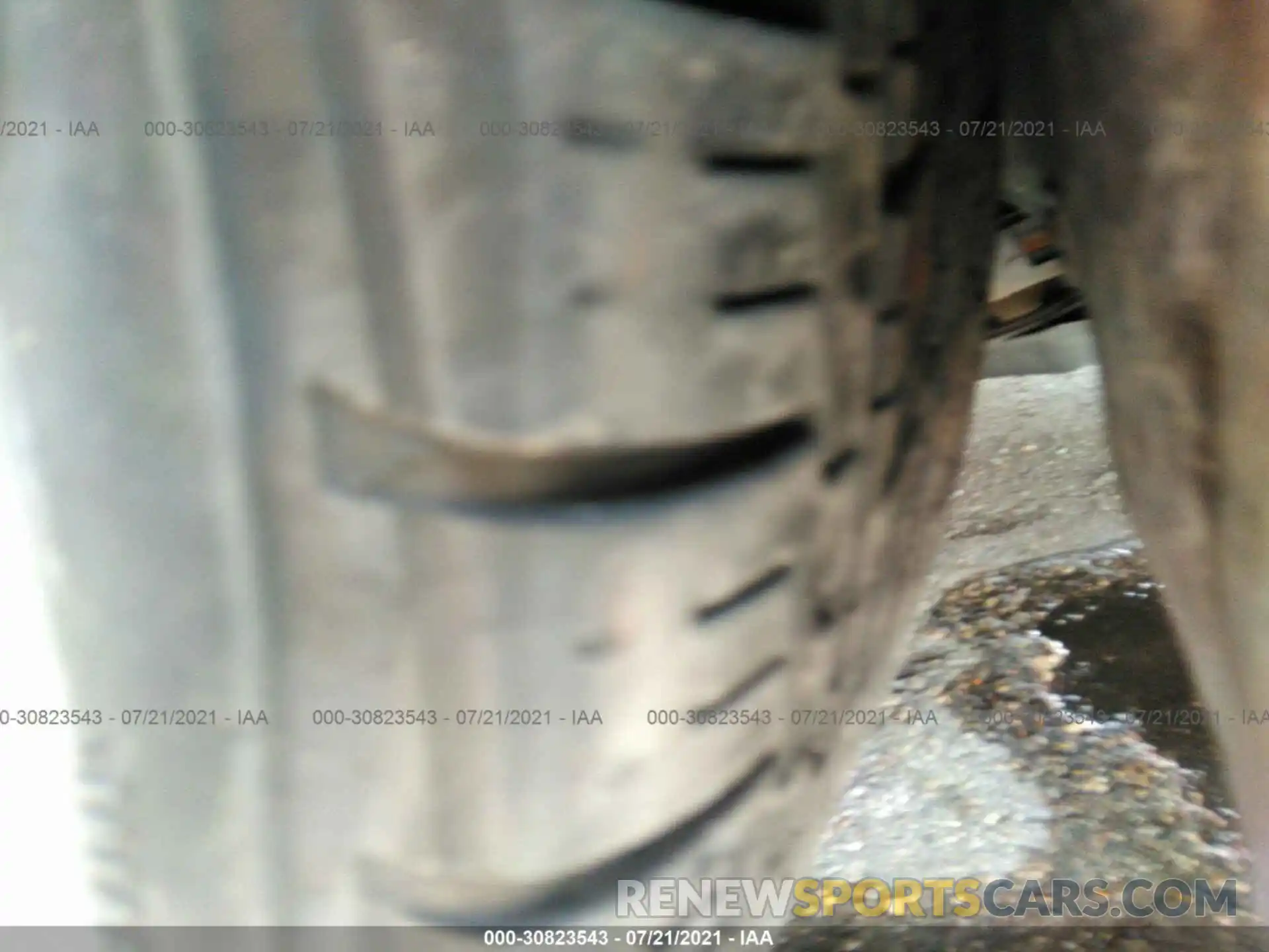 12 Photograph of a damaged car 4T1B61HK1KU786515 TOYOTA CAMRY 2019