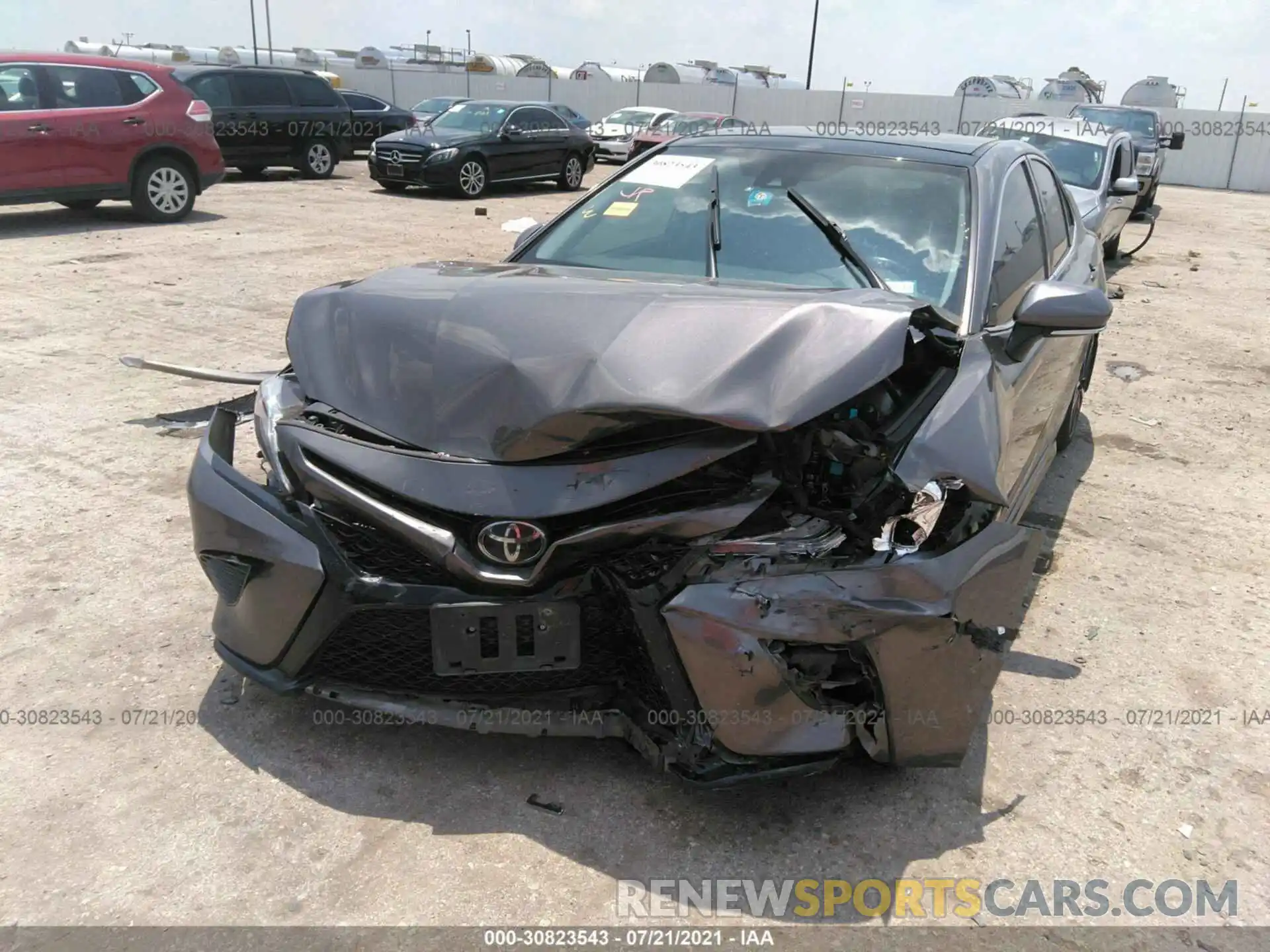 6 Photograph of a damaged car 4T1B61HK1KU786515 TOYOTA CAMRY 2019