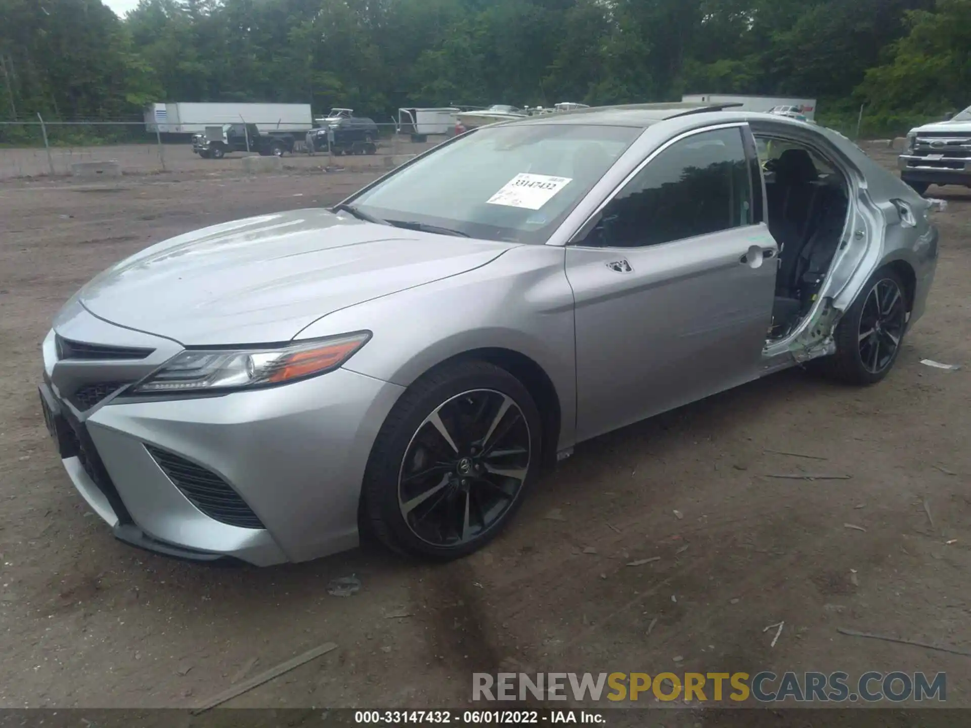 2 Photograph of a damaged car 4T1B61HK1KU829217 TOYOTA CAMRY 2019