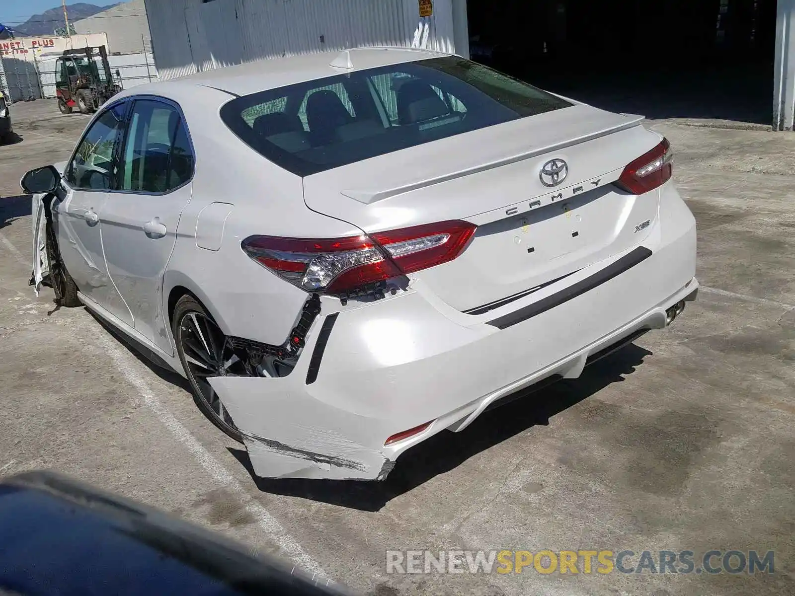 3 Photograph of a damaged car 4T1B61HK1KU838144 TOYOTA CAMRY 2019