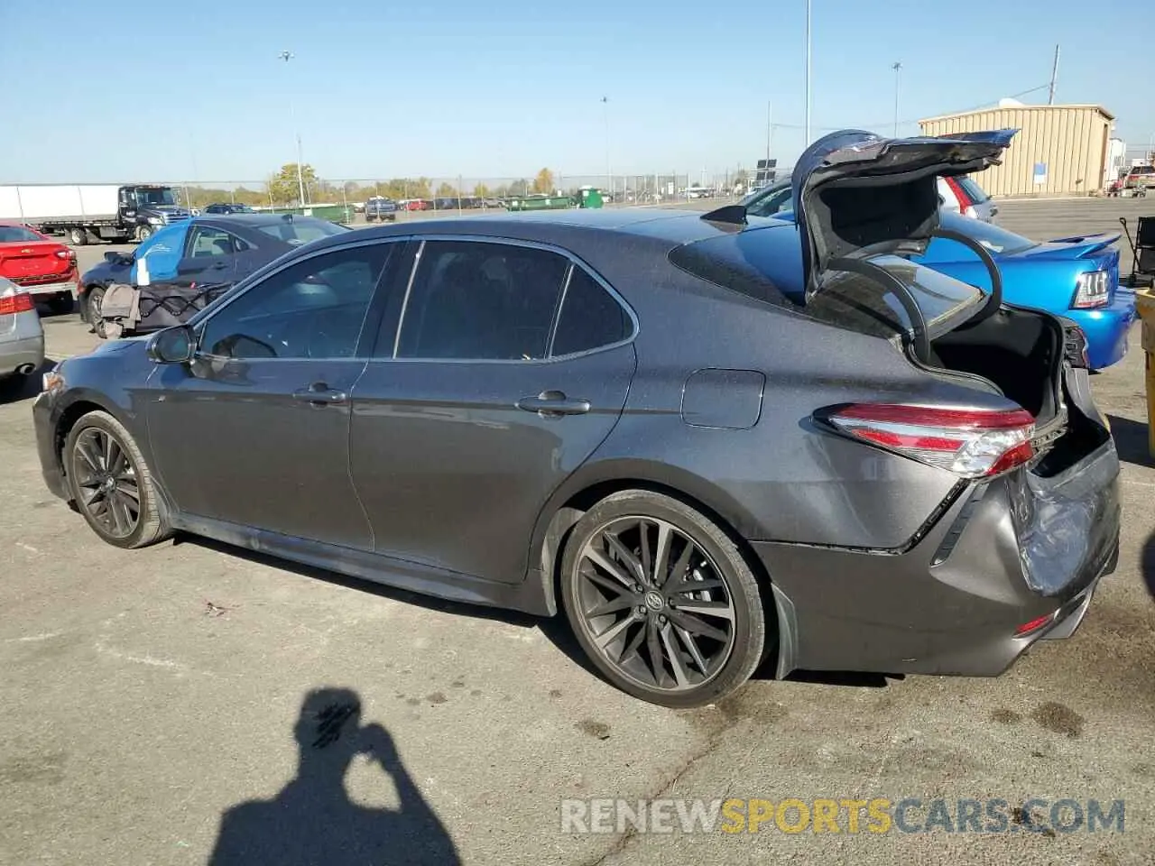 2 Photograph of a damaged car 4T1B61HK1KU854151 TOYOTA CAMRY 2019