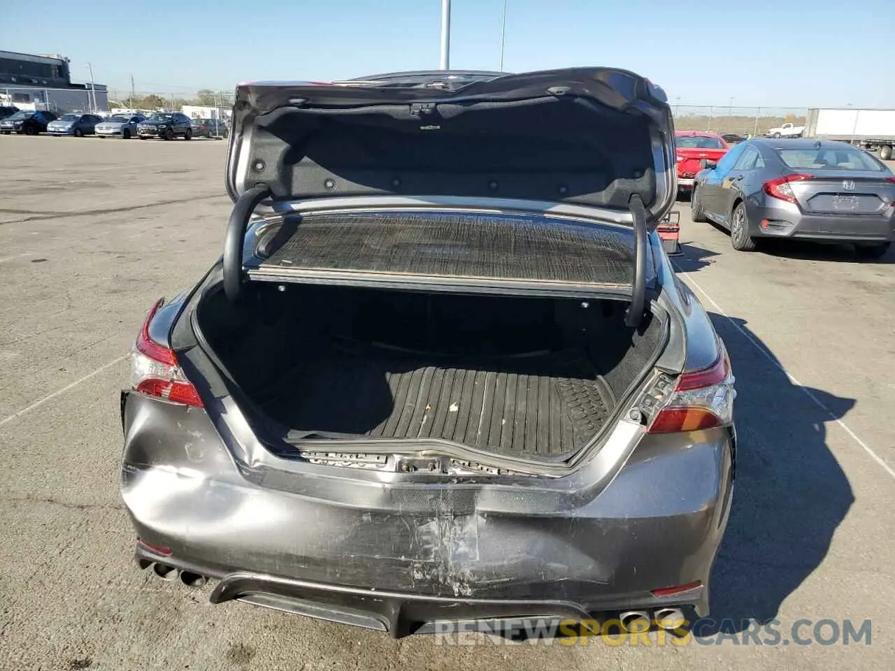 6 Photograph of a damaged car 4T1B61HK1KU854151 TOYOTA CAMRY 2019