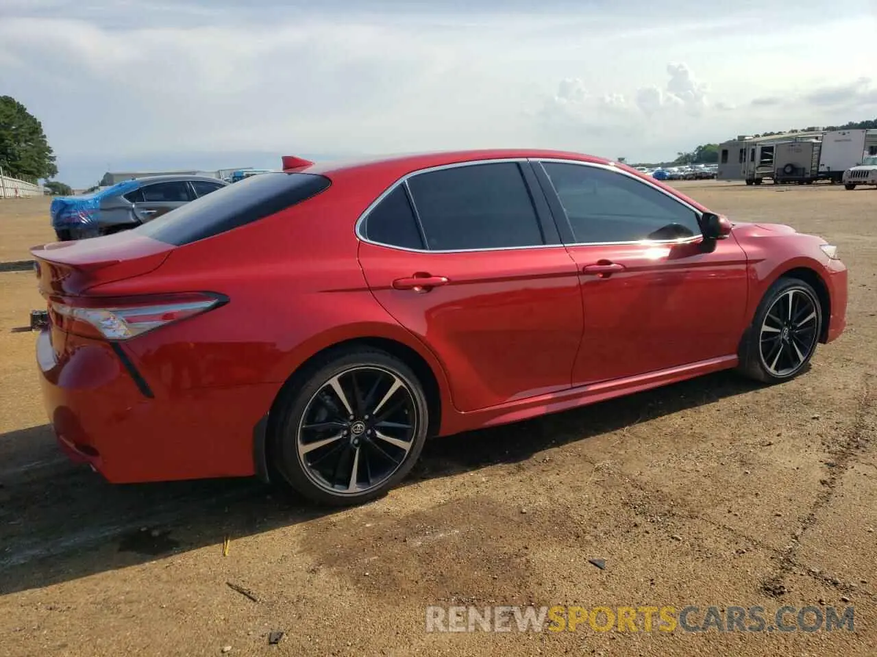 3 Photograph of a damaged car 4T1B61HK2KU169527 TOYOTA CAMRY 2019