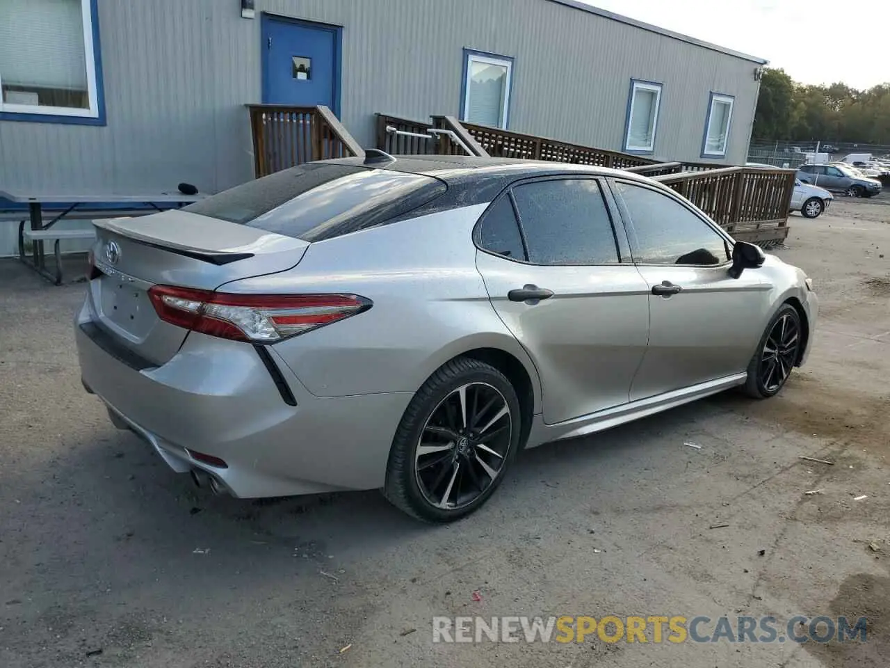 3 Photograph of a damaged car 4T1B61HK2KU172119 TOYOTA CAMRY 2019
