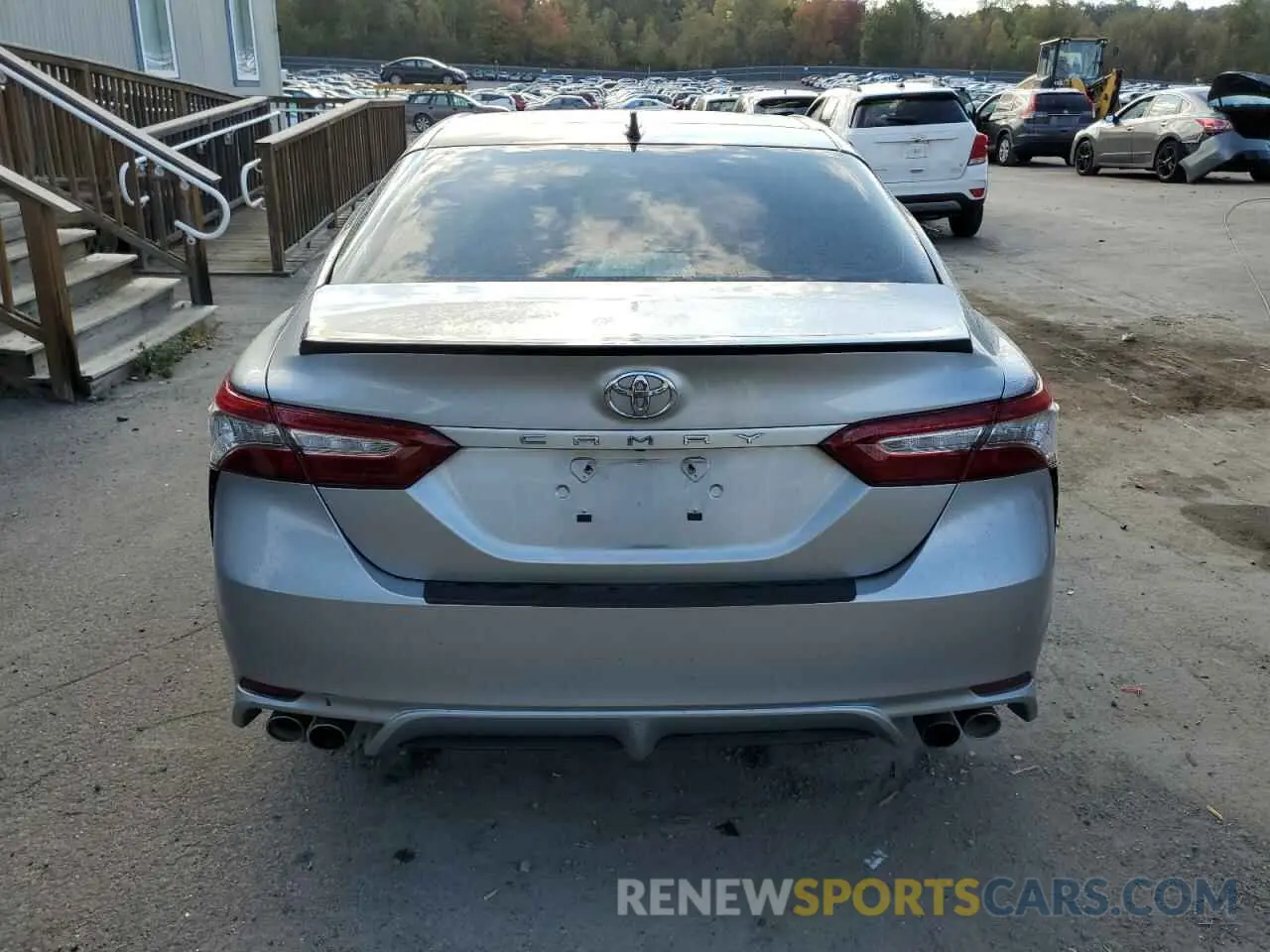 6 Photograph of a damaged car 4T1B61HK2KU172119 TOYOTA CAMRY 2019