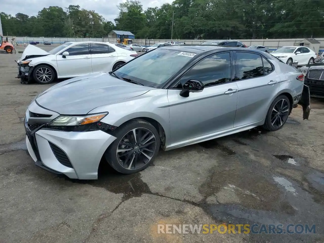 1 Photograph of a damaged car 4T1B61HK2KU211579 TOYOTA CAMRY 2019