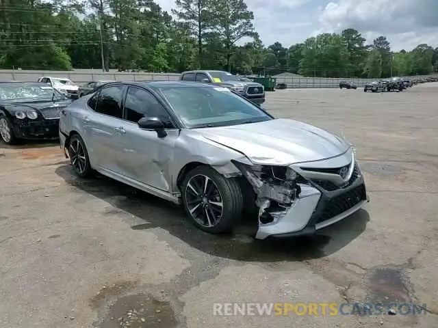 13 Photograph of a damaged car 4T1B61HK2KU211579 TOYOTA CAMRY 2019