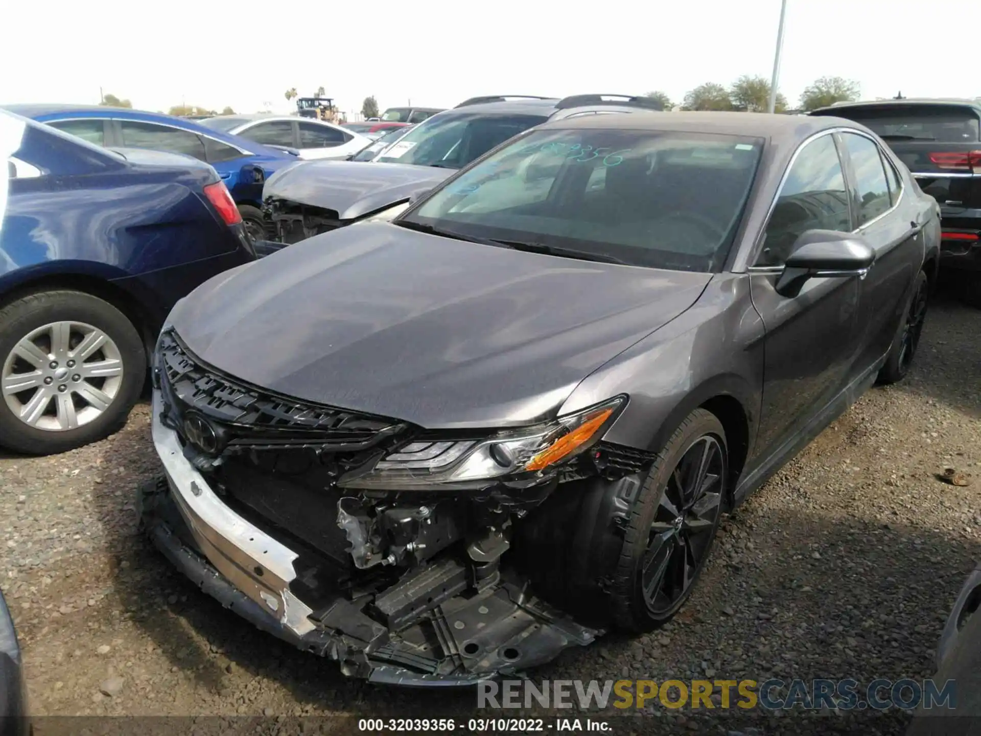 2 Photograph of a damaged car 4T1B61HK2KU225272 TOYOTA CAMRY 2019