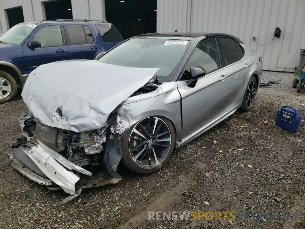 2 Photograph of a damaged car 4T1B61HK2KU231525 TOYOTA CAMRY 2019