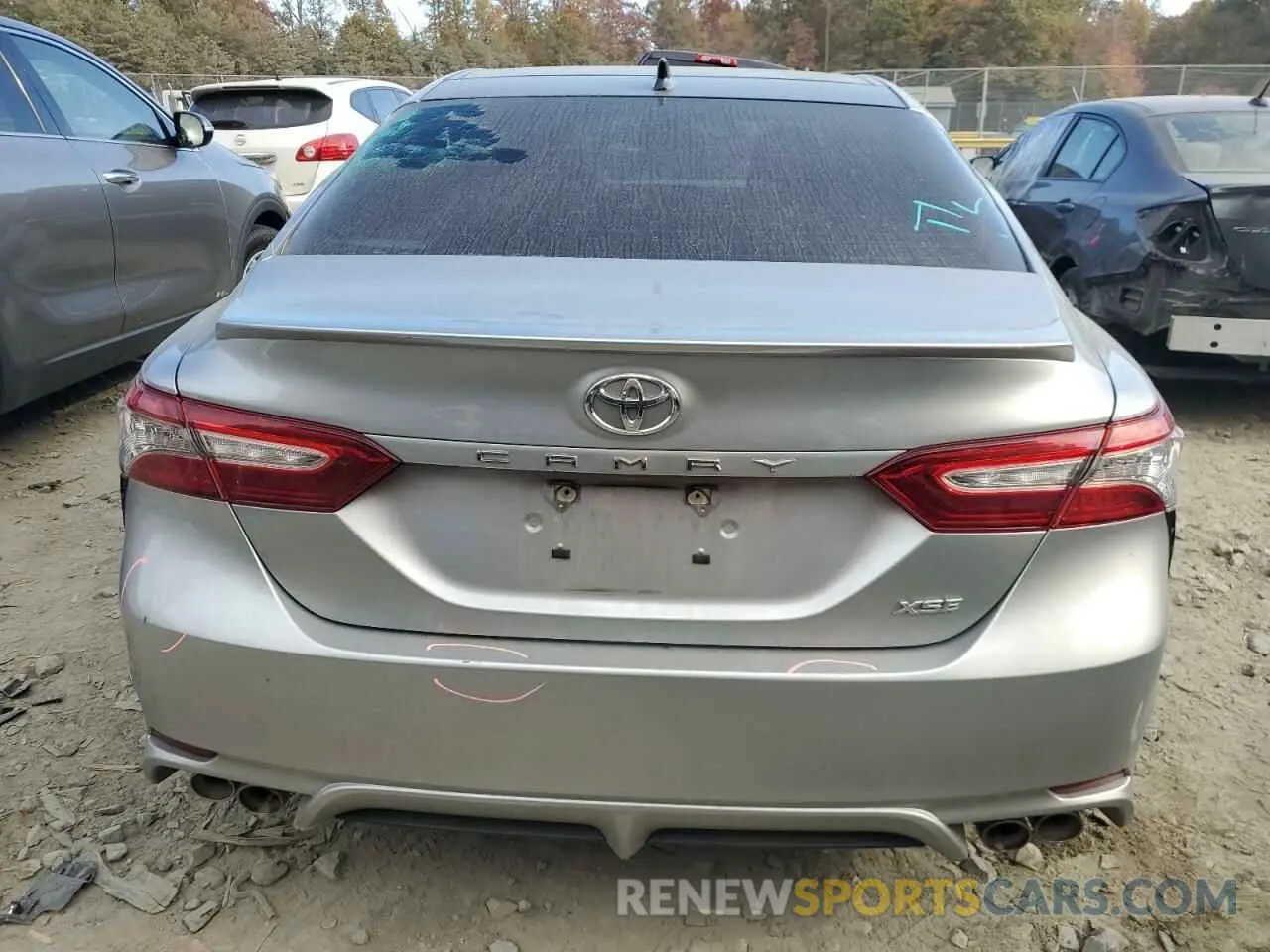 6 Photograph of a damaged car 4T1B61HK2KU260300 TOYOTA CAMRY 2019