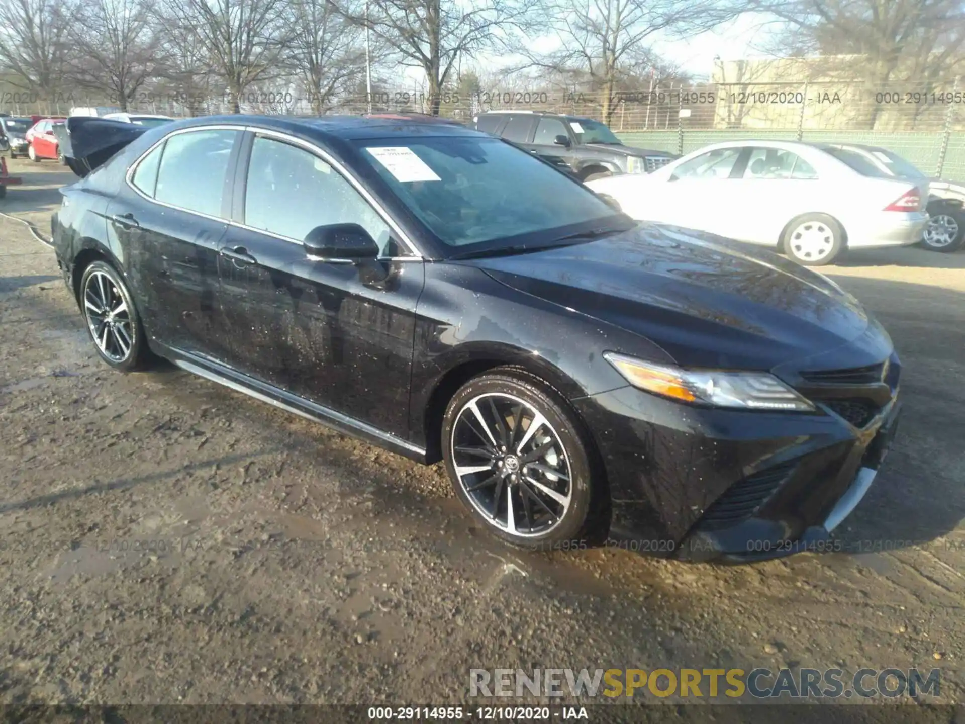 1 Photograph of a damaged car 4T1B61HK2KU262483 TOYOTA CAMRY 2019