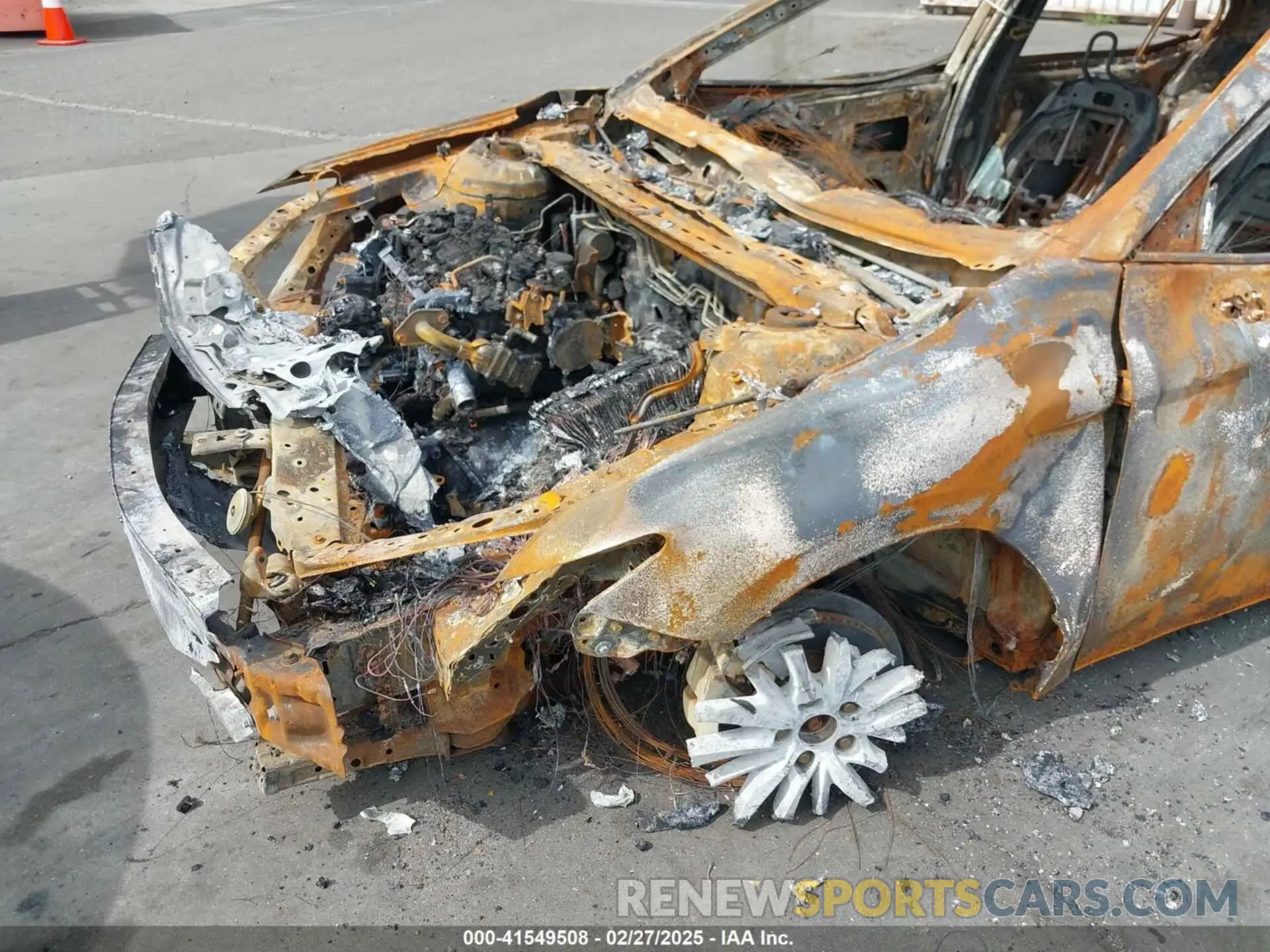 12 Photograph of a damaged car 4T1B61HK2KU268851 TOYOTA CAMRY 2019