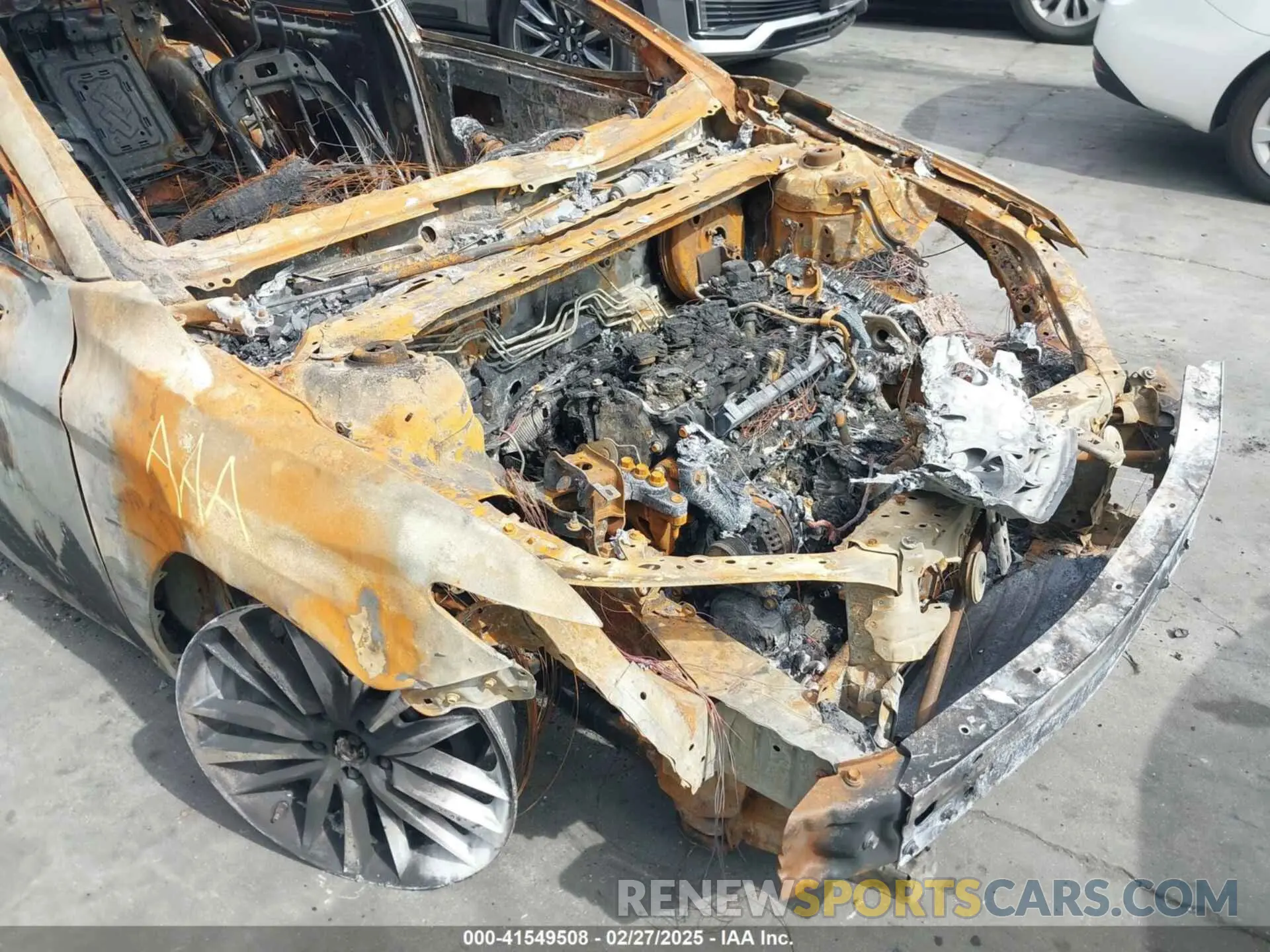 6 Photograph of a damaged car 4T1B61HK2KU268851 TOYOTA CAMRY 2019