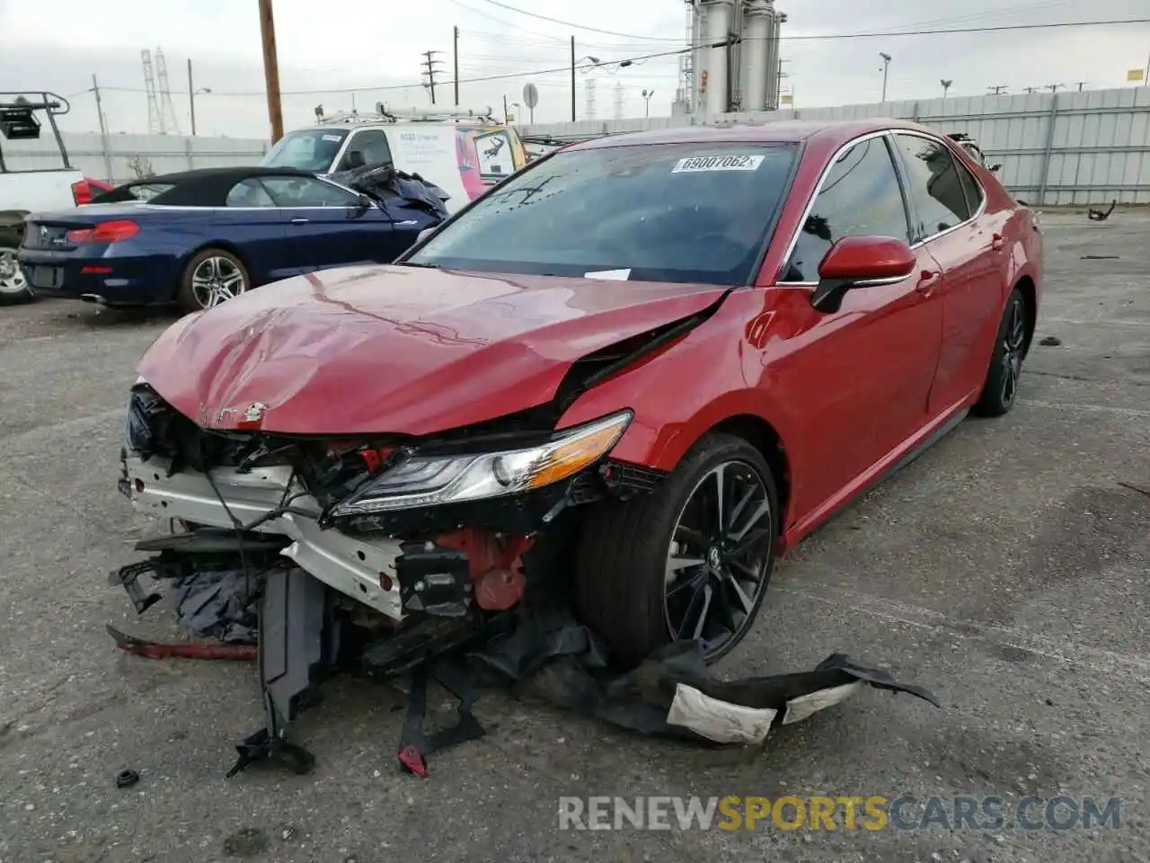 1 Photograph of a damaged car 4T1B61HK2KU272592 TOYOTA CAMRY 2019