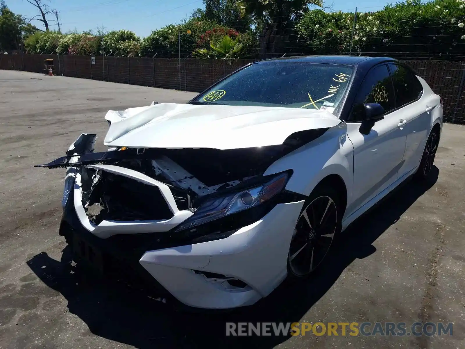 2 Photograph of a damaged car 4T1B61HK2KU285746 TOYOTA CAMRY 2019