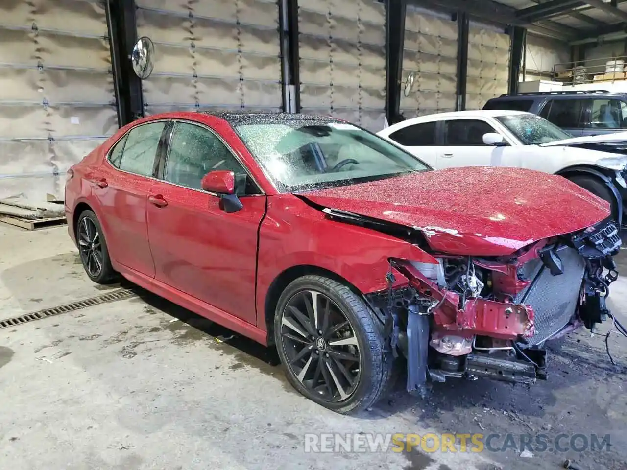 4 Photograph of a damaged car 4T1B61HK2KU293507 TOYOTA CAMRY 2019