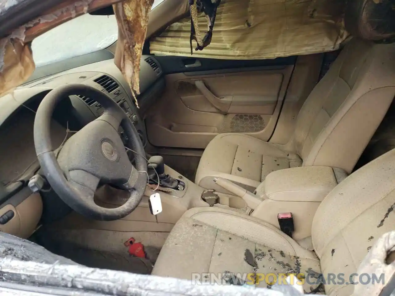 6 Photograph of a damaged car 4T1B61HK2KU298996 TOYOTA CAMRY 2019