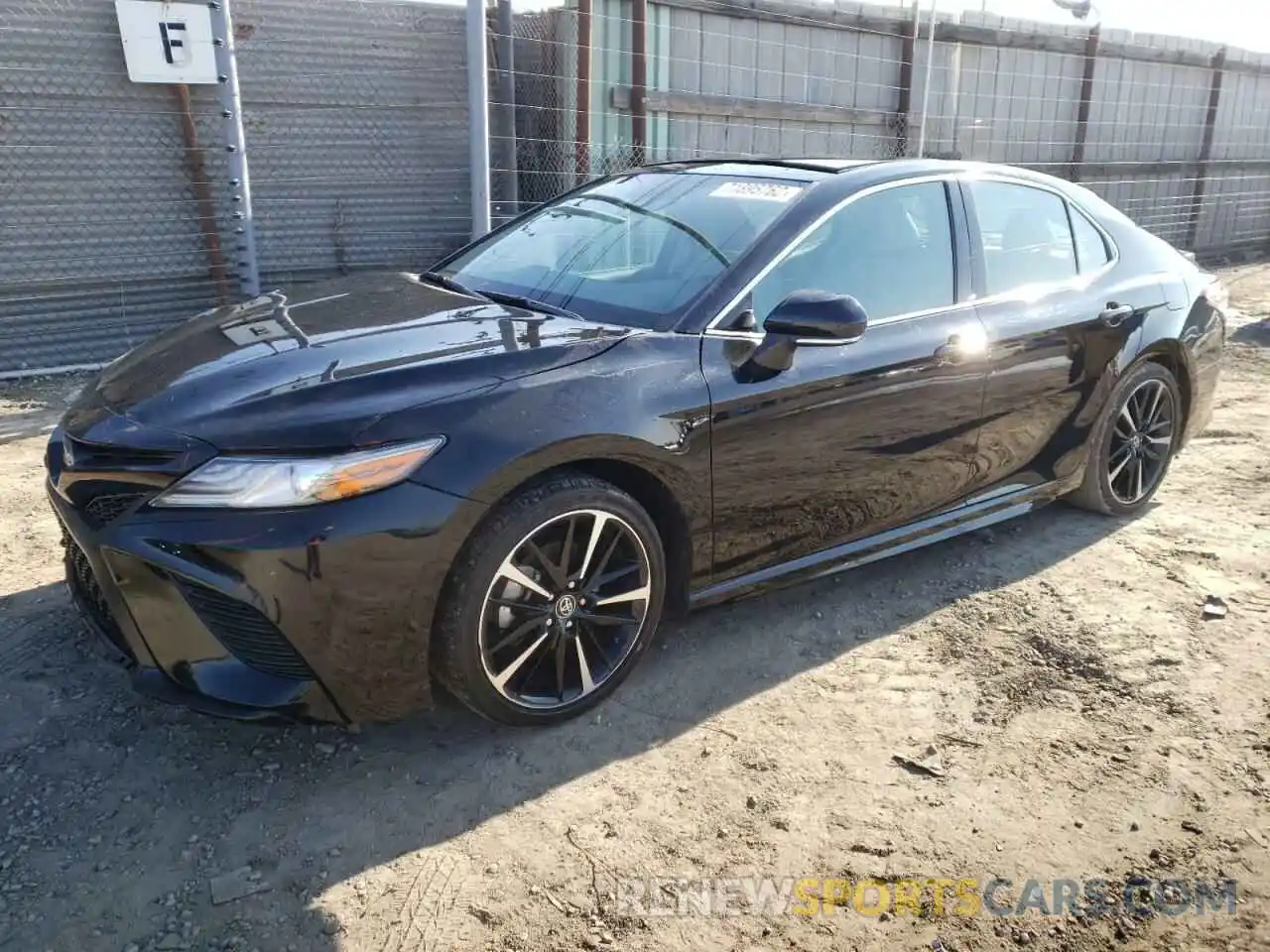 1 Photograph of a damaged car 4T1B61HK2KU719647 TOYOTA CAMRY 2019