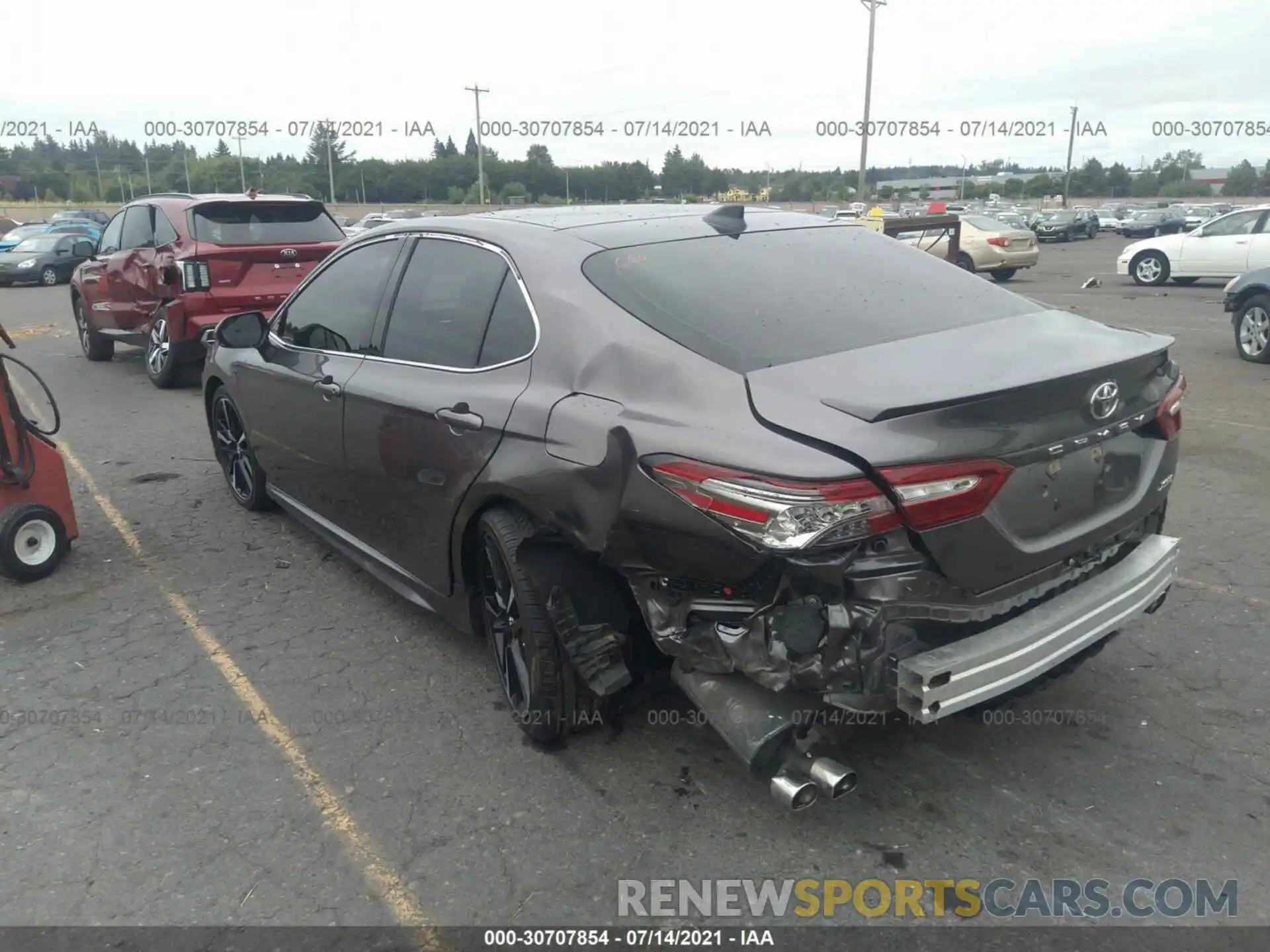 3 Photograph of a damaged car 4T1B61HK2KU727148 TOYOTA CAMRY 2019