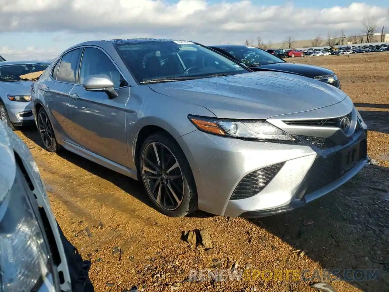 4 Photograph of a damaged car 4T1B61HK2KU755242 TOYOTA CAMRY 2019