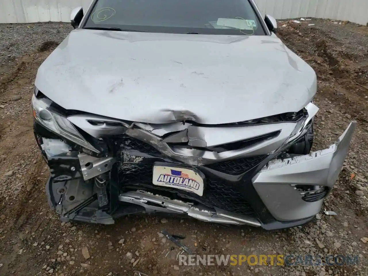 9 Photograph of a damaged car 4T1B61HK2KU755693 TOYOTA CAMRY 2019