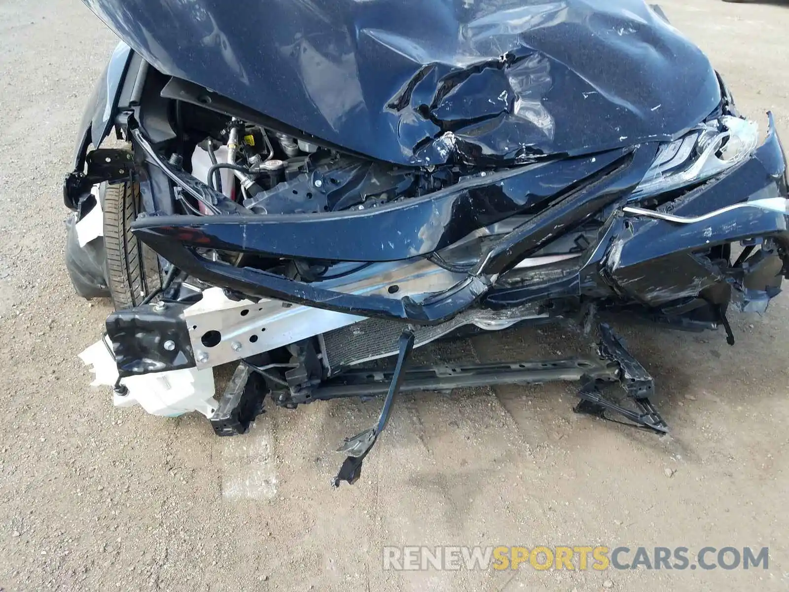 9 Photograph of a damaged car 4T1B61HK2KU765821 TOYOTA CAMRY 2019