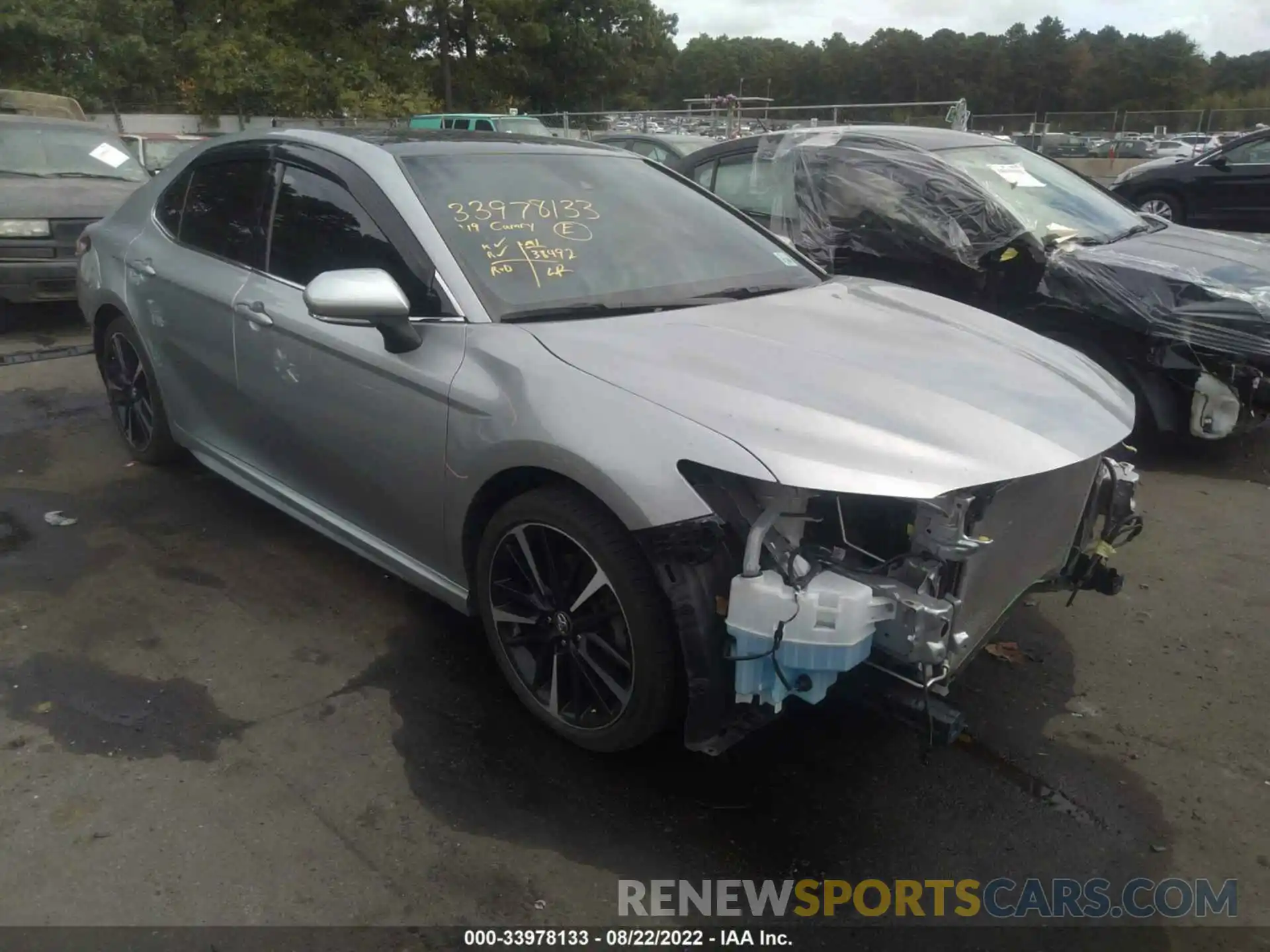 1 Photograph of a damaged car 4T1B61HK2KU770503 TOYOTA CAMRY 2019