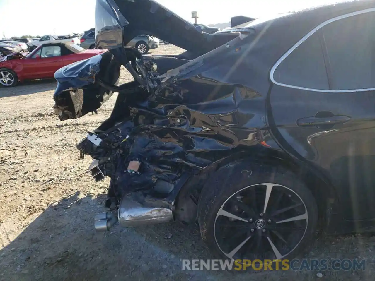 9 Photograph of a damaged car 4T1B61HK2KU771702 TOYOTA CAMRY 2019