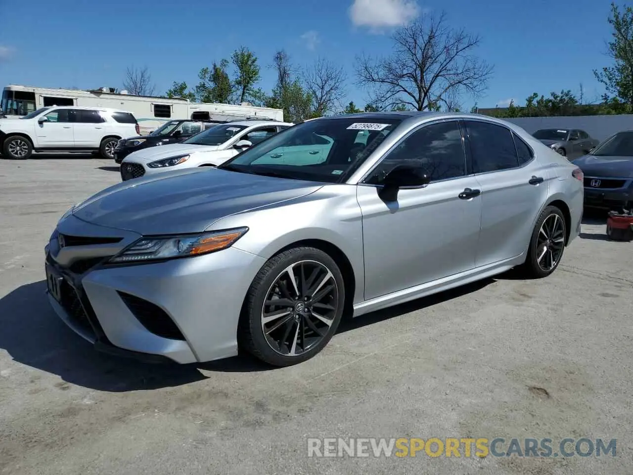 1 Photograph of a damaged car 4T1B61HK2KU776673 TOYOTA CAMRY 2019