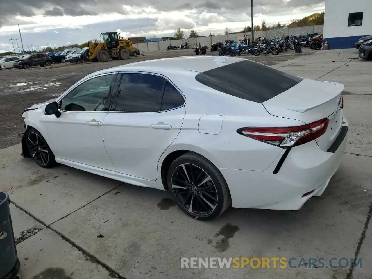 2 Photograph of a damaged car 4T1B61HK2KU780237 TOYOTA CAMRY 2019