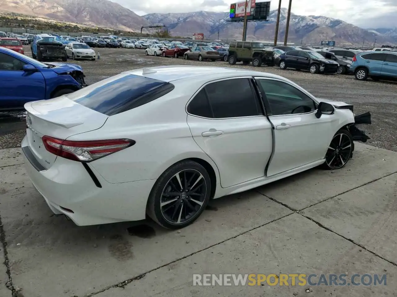 3 Photograph of a damaged car 4T1B61HK2KU780237 TOYOTA CAMRY 2019