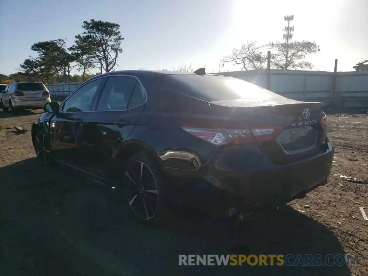 3 Photograph of a damaged car 4T1B61HK2KU790864 TOYOTA CAMRY 2019