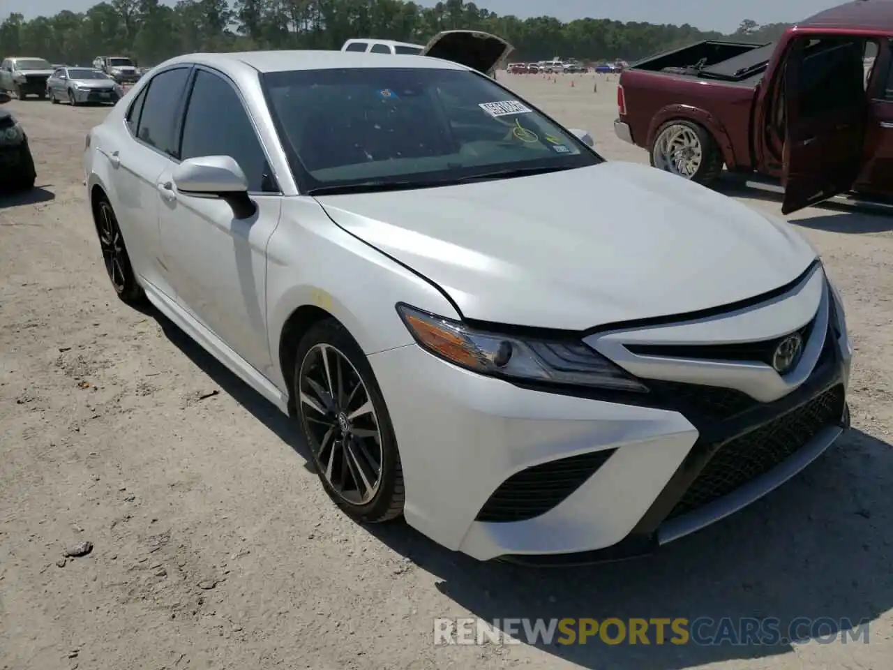 1 Photograph of a damaged car 4T1B61HK2KU791237 TOYOTA CAMRY 2019