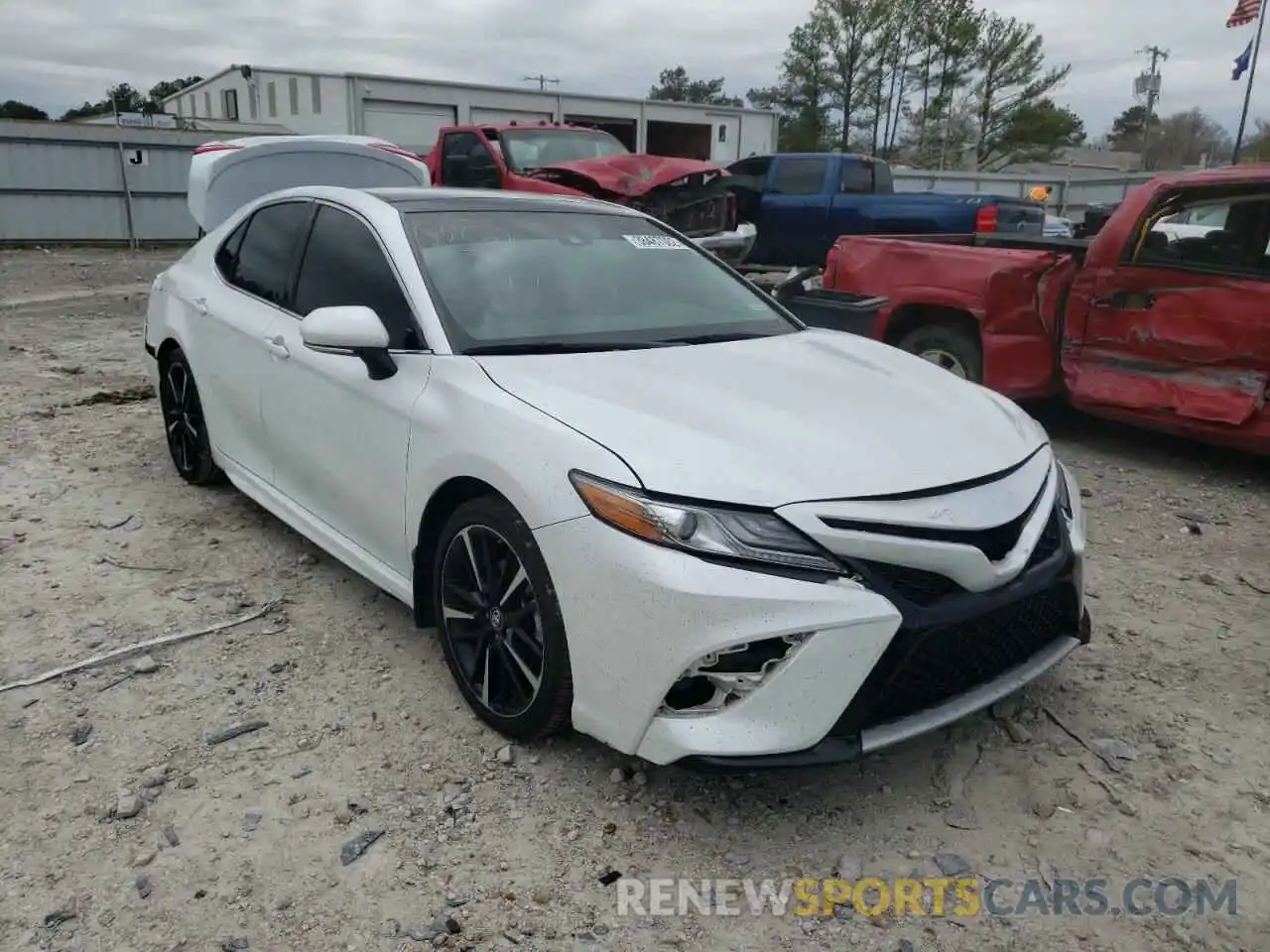 1 Photograph of a damaged car 4T1B61HK2KU794204 TOYOTA CAMRY 2019