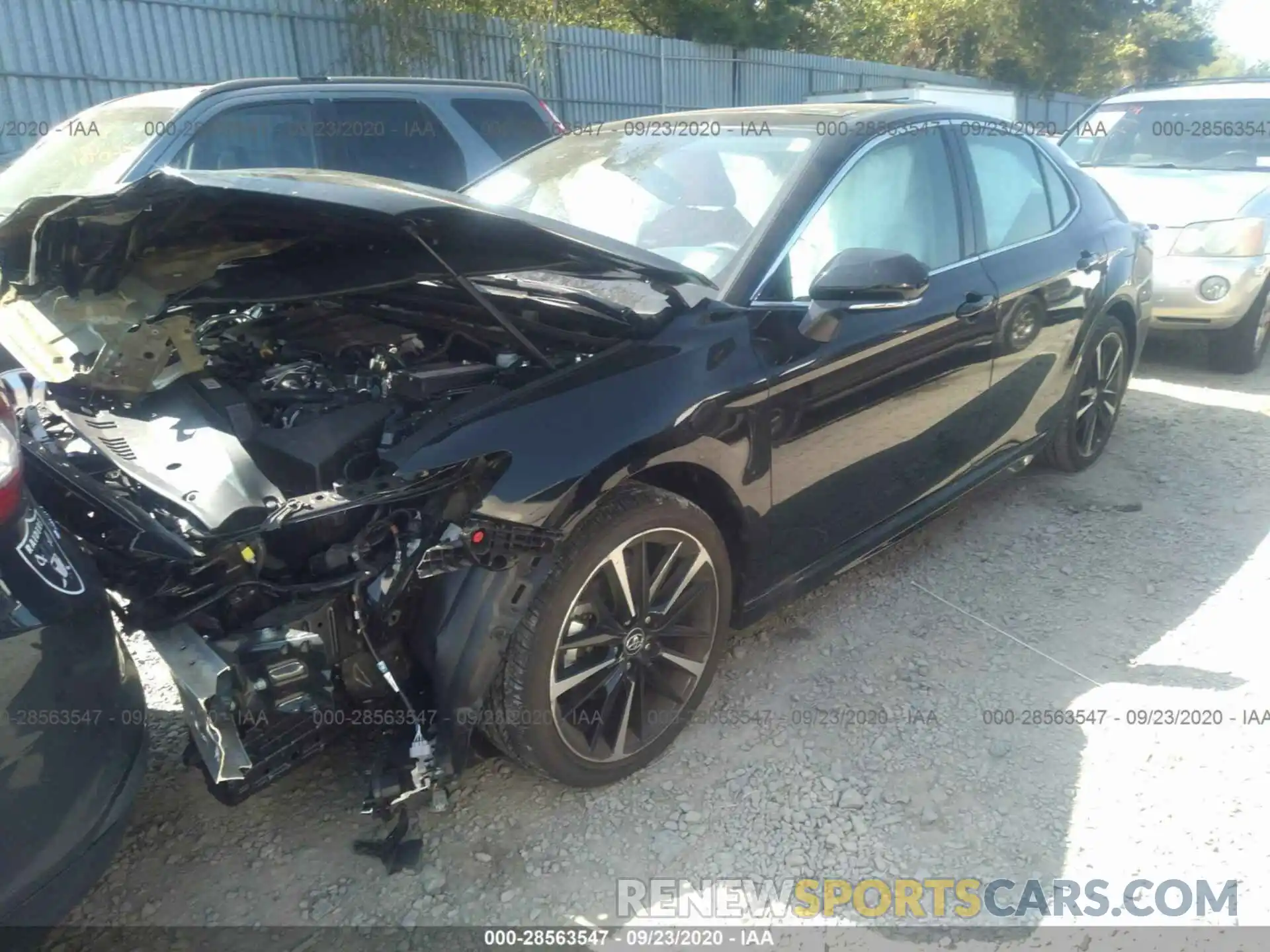 2 Photograph of a damaged car 4T1B61HK2KU802284 TOYOTA CAMRY 2019