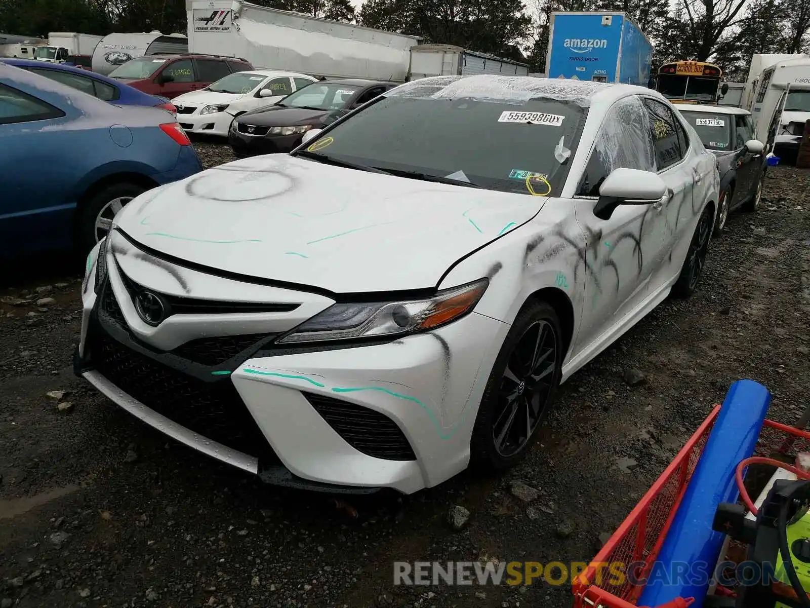 2 Photograph of a damaged car 4T1B61HK2KU850528 TOYOTA CAMRY 2019