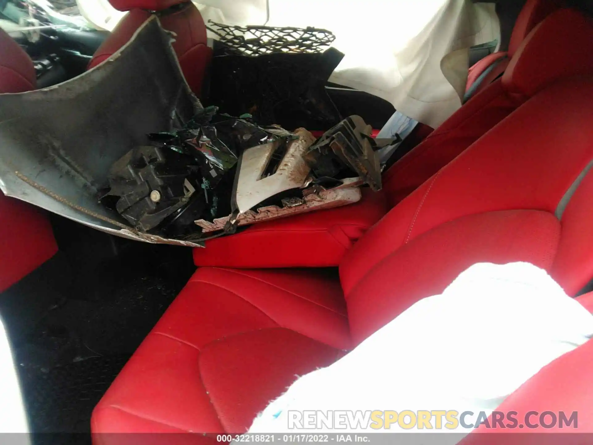 8 Photograph of a damaged car 4T1B61HK2KU856152 TOYOTA CAMRY 2019