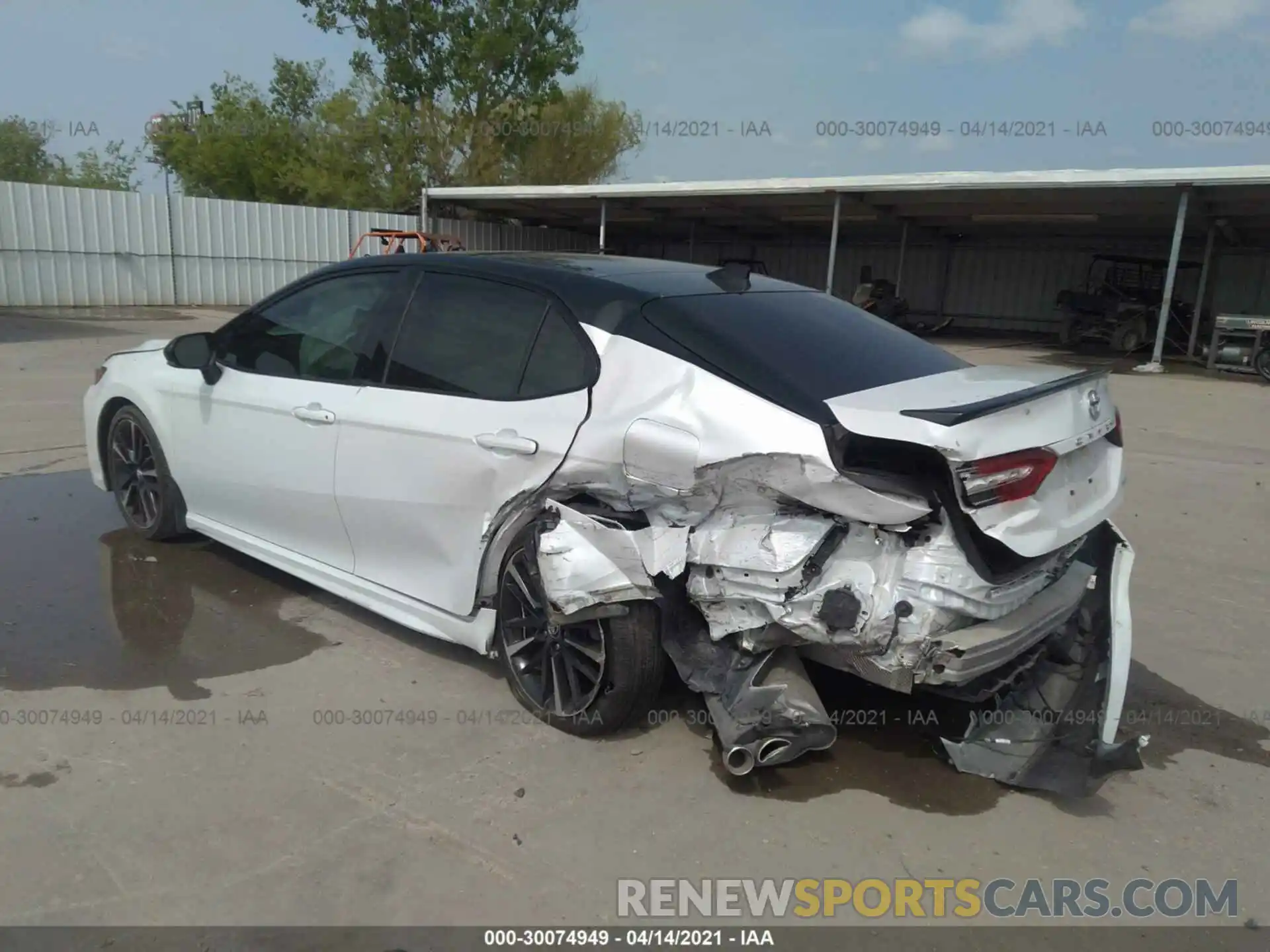 3 Photograph of a damaged car 4T1B61HK3KU172985 TOYOTA CAMRY 2019