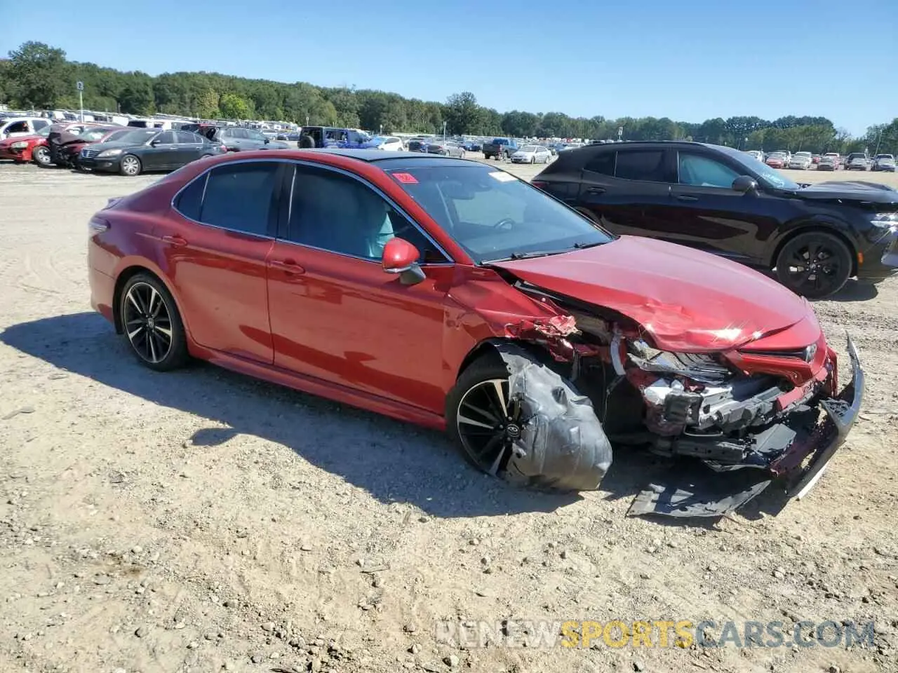4 Photograph of a damaged car 4T1B61HK3KU179130 TOYOTA CAMRY 2019