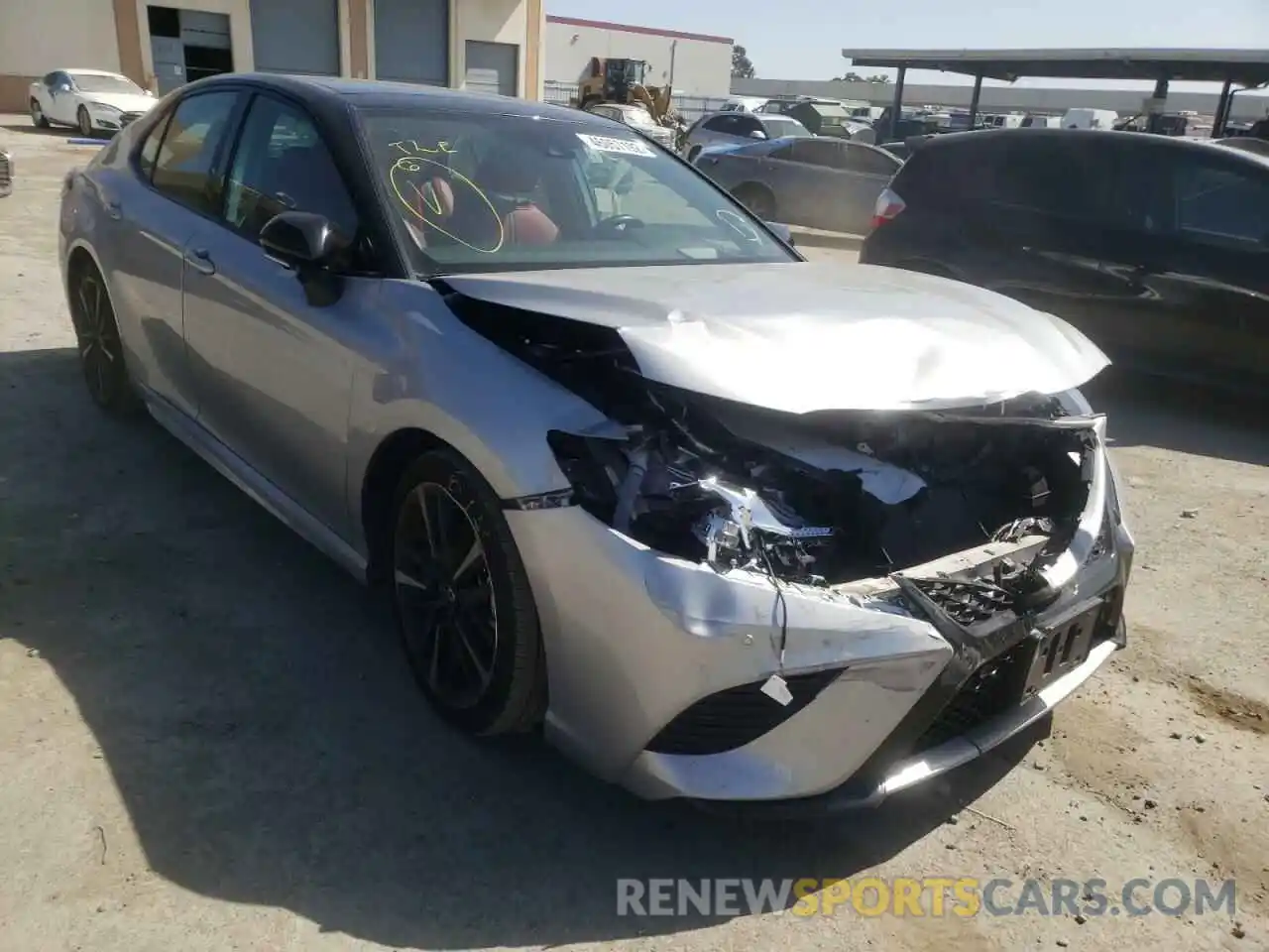 1 Photograph of a damaged car 4T1B61HK3KU195201 TOYOTA CAMRY 2019