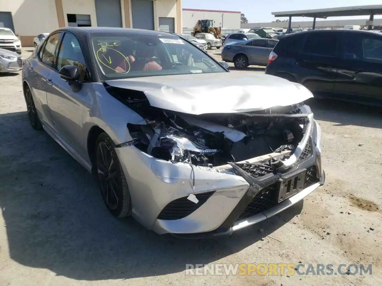 9 Photograph of a damaged car 4T1B61HK3KU195201 TOYOTA CAMRY 2019