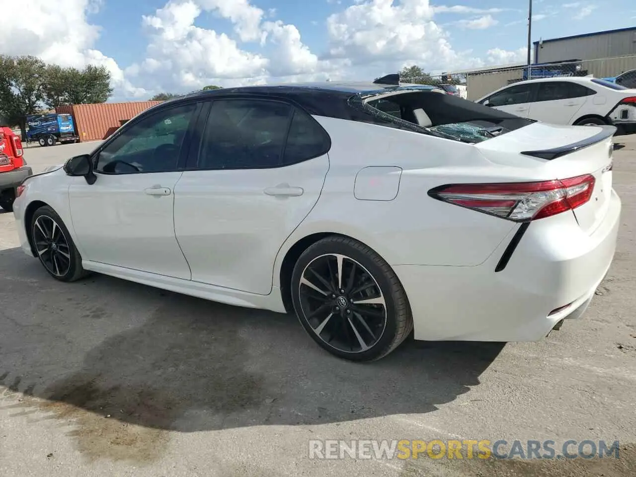 2 Photograph of a damaged car 4T1B61HK3KU207122 TOYOTA CAMRY 2019