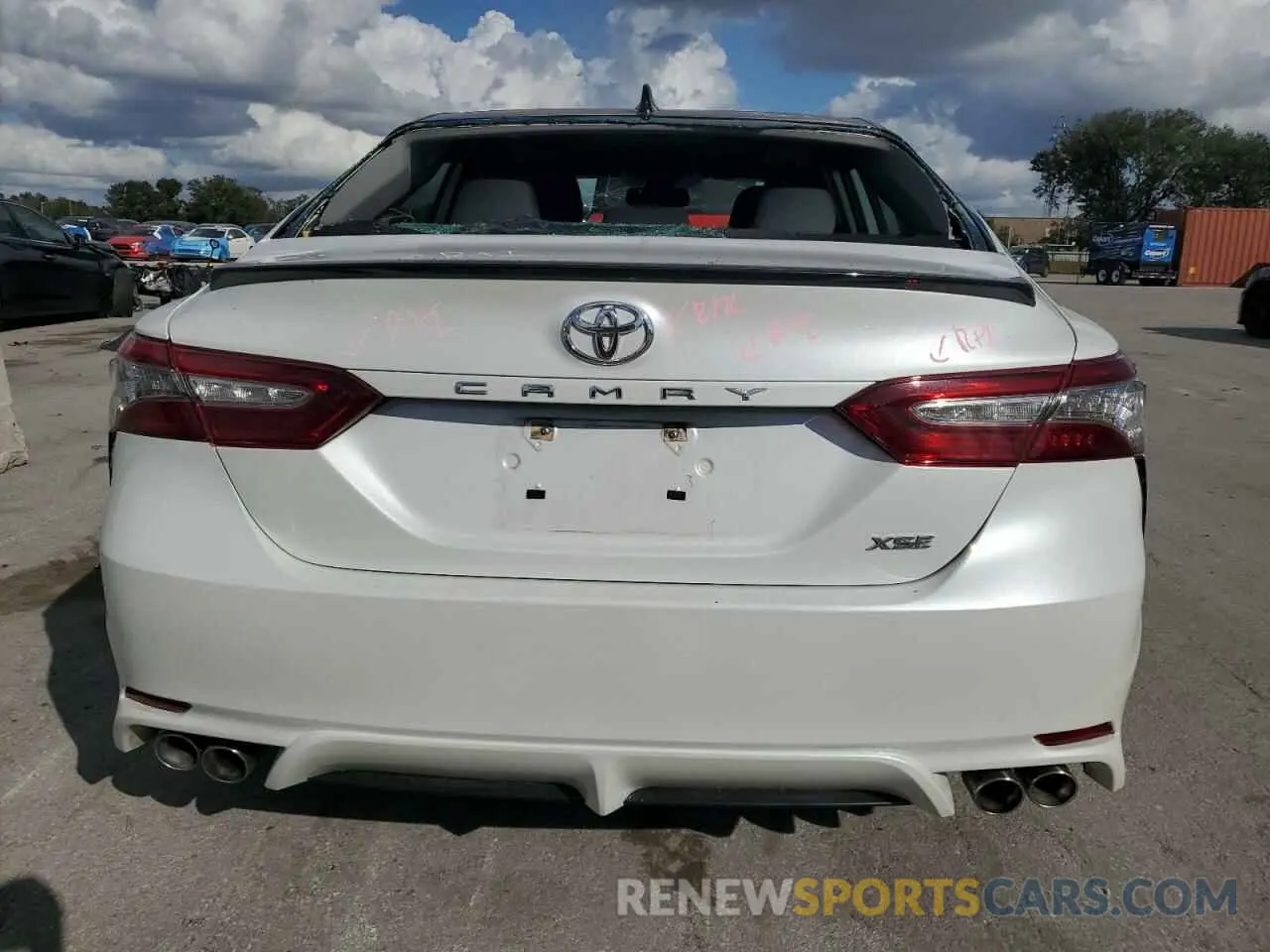 6 Photograph of a damaged car 4T1B61HK3KU207122 TOYOTA CAMRY 2019