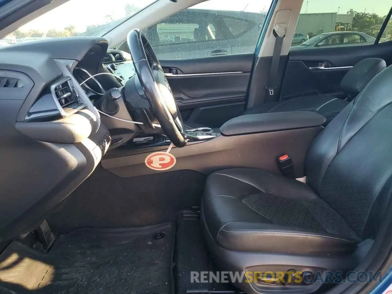 7 Photograph of a damaged car 4T1B61HK3KU219321 TOYOTA CAMRY 2019