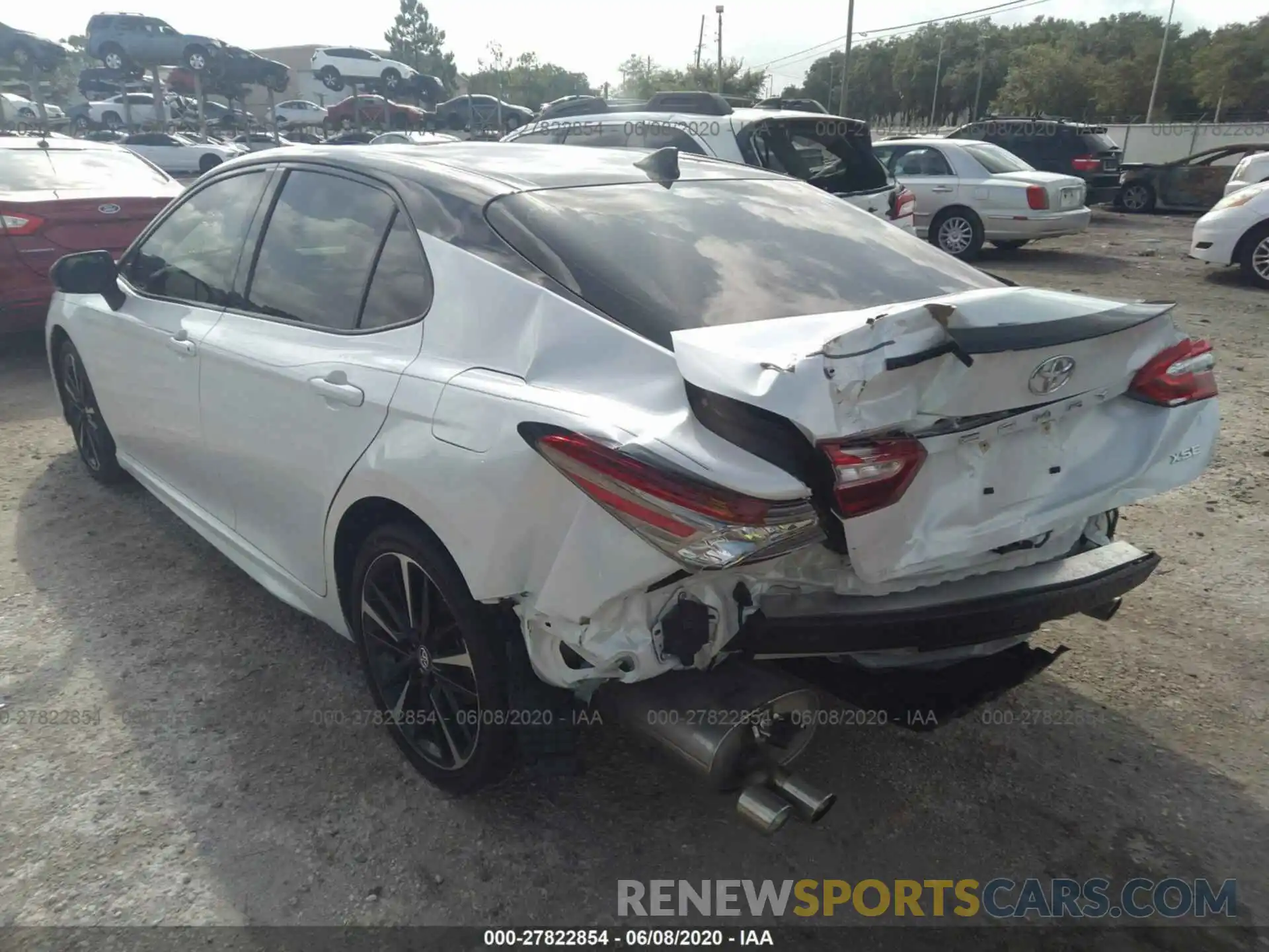 3 Photograph of a damaged car 4T1B61HK3KU219593 TOYOTA CAMRY 2019