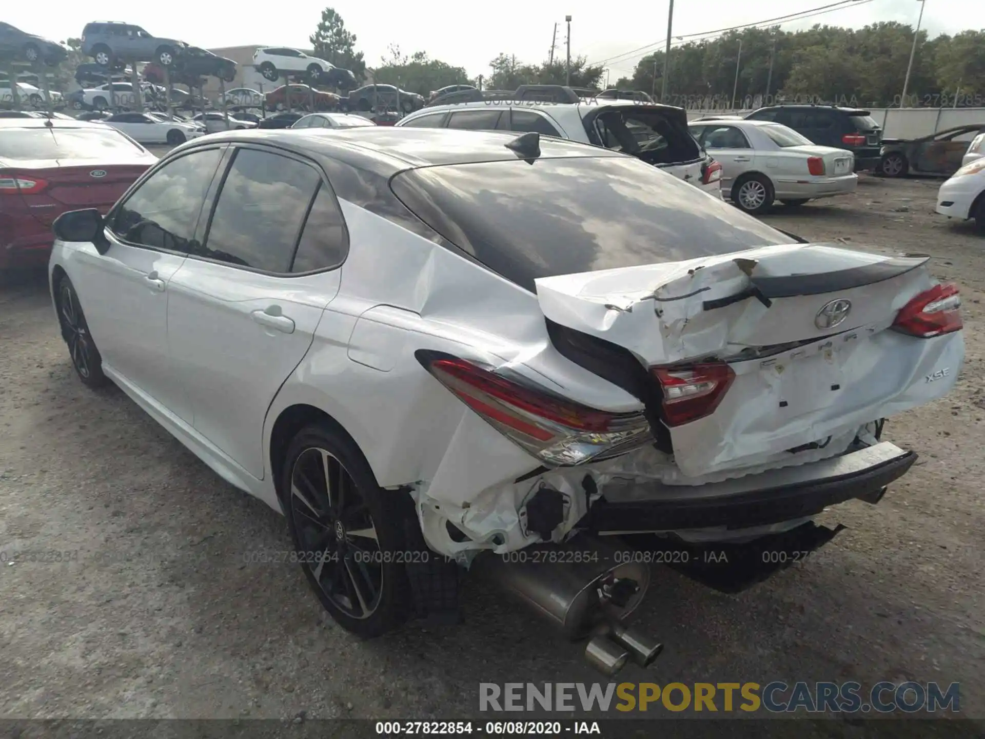 6 Photograph of a damaged car 4T1B61HK3KU219593 TOYOTA CAMRY 2019