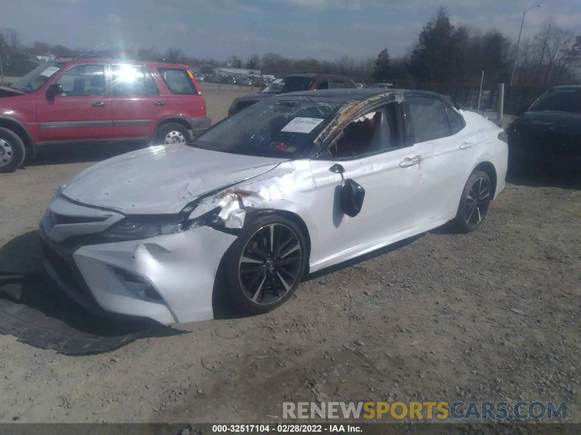 2 Photograph of a damaged car 4T1B61HK3KU246695 TOYOTA CAMRY 2019