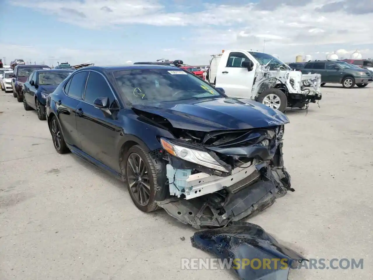 1 Photograph of a damaged car 4T1B61HK3KU258667 TOYOTA CAMRY 2019