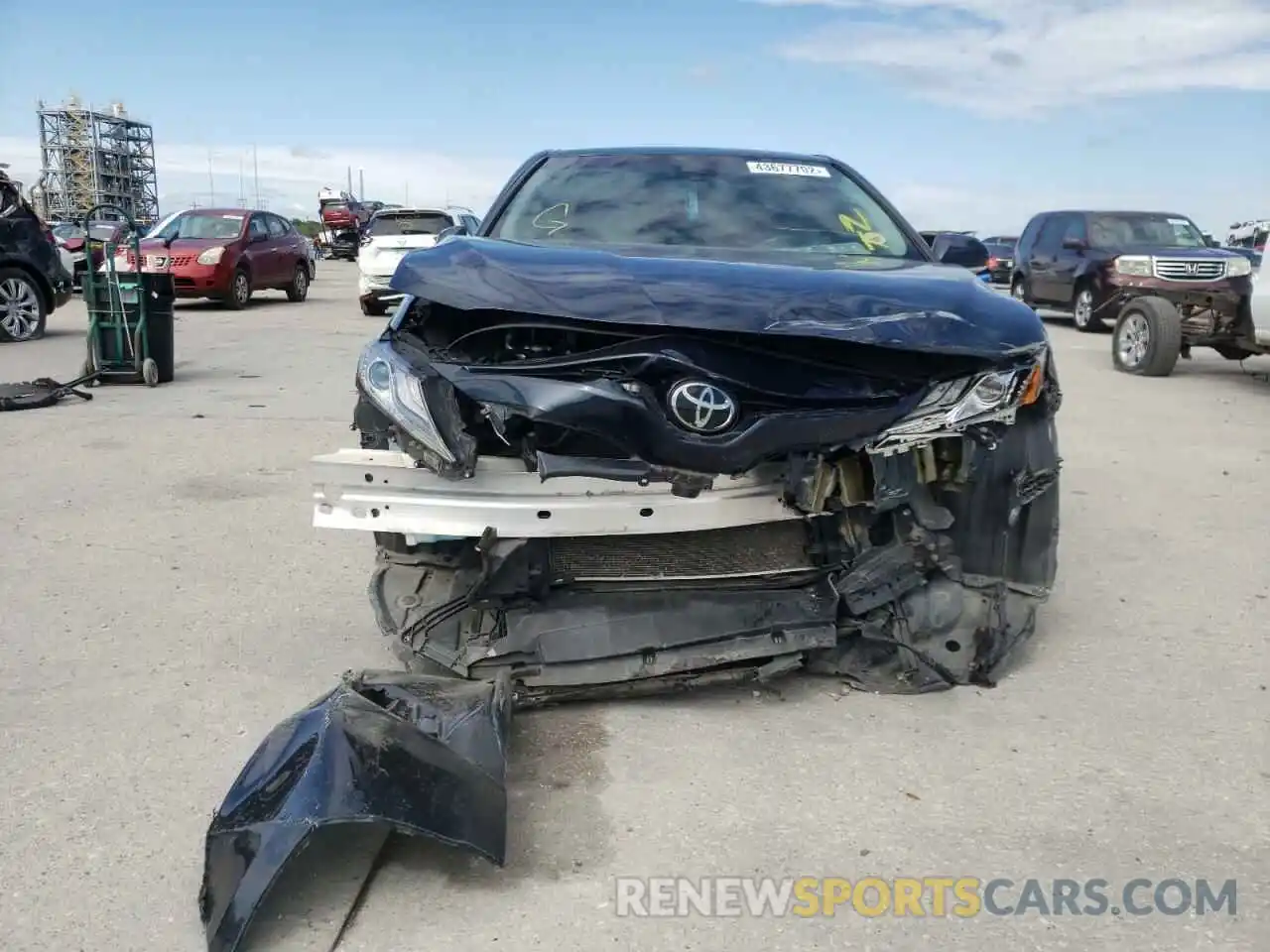 9 Photograph of a damaged car 4T1B61HK3KU258667 TOYOTA CAMRY 2019